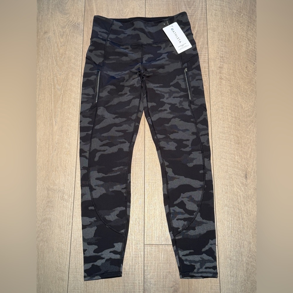 Athleta Rainier Reflective tight NWT